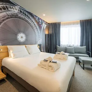 Novotel 20 Belleville Hotel París